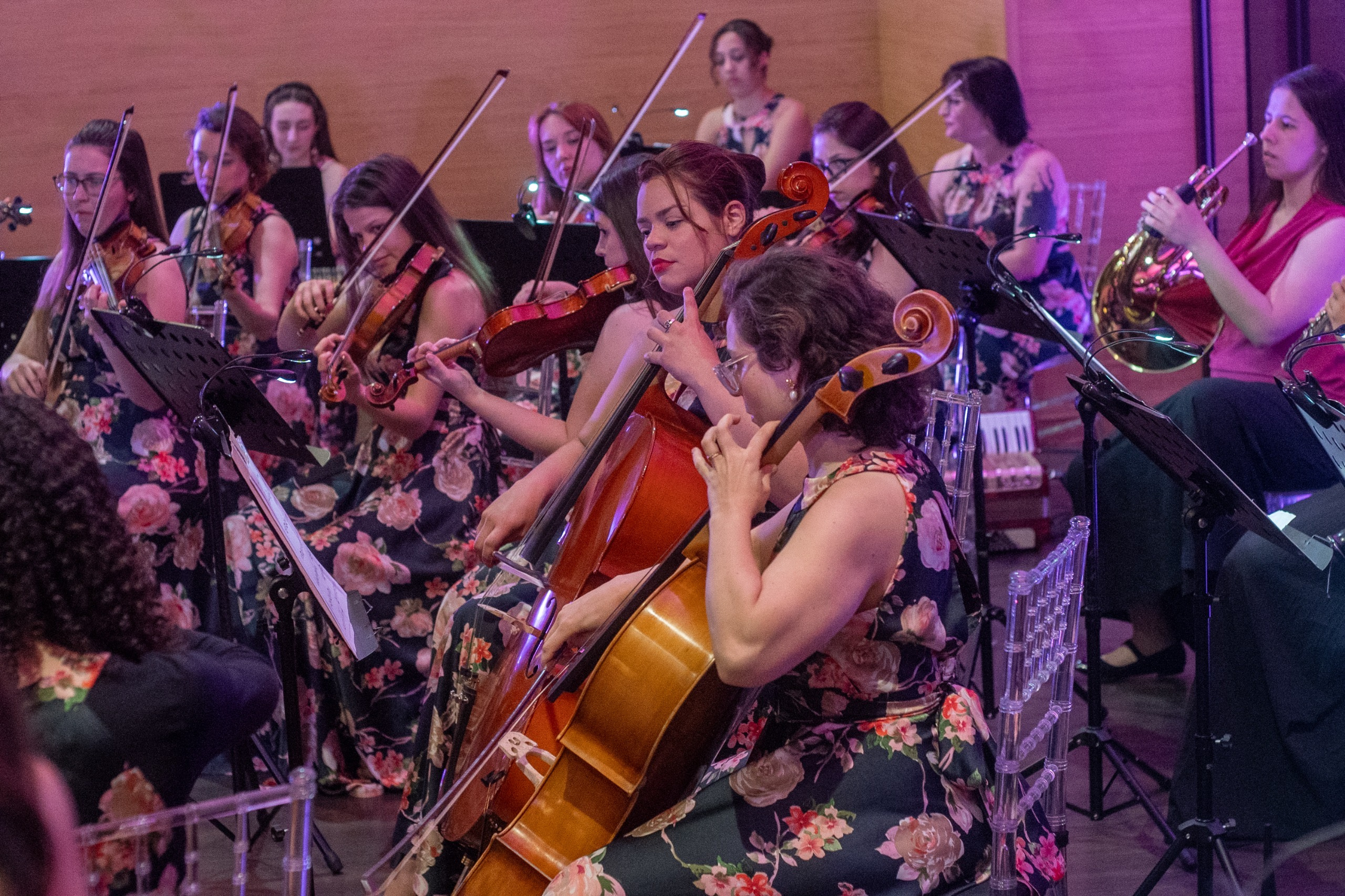 Orquestra Ladies Ensemble emociona público em apresentação em Paranaguá