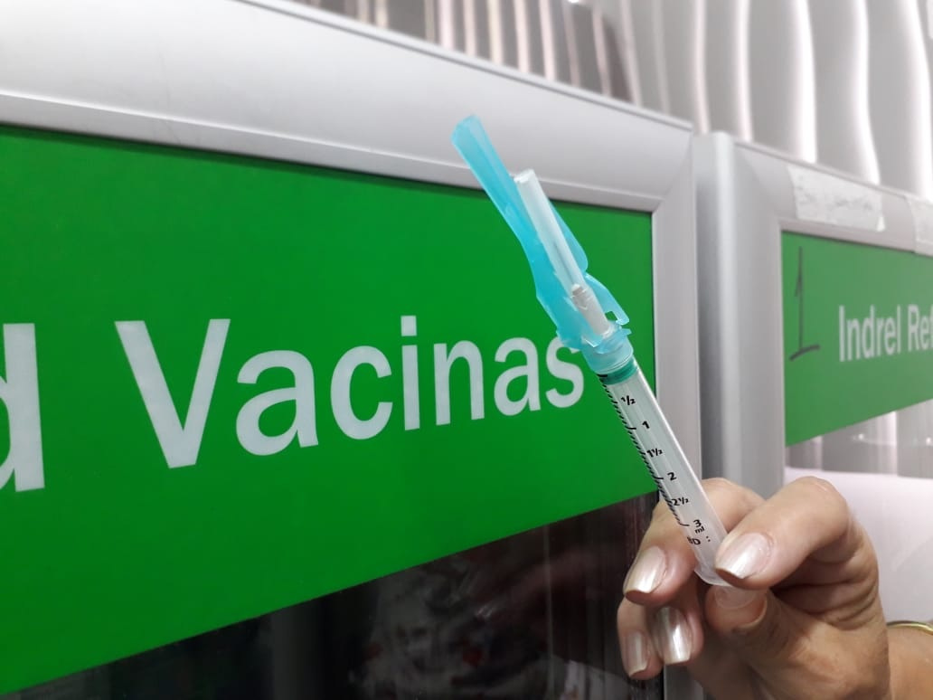 Prefeitura De Paranagua Paranagua Prepara Programa De Imunizacao Contra A Covid 19