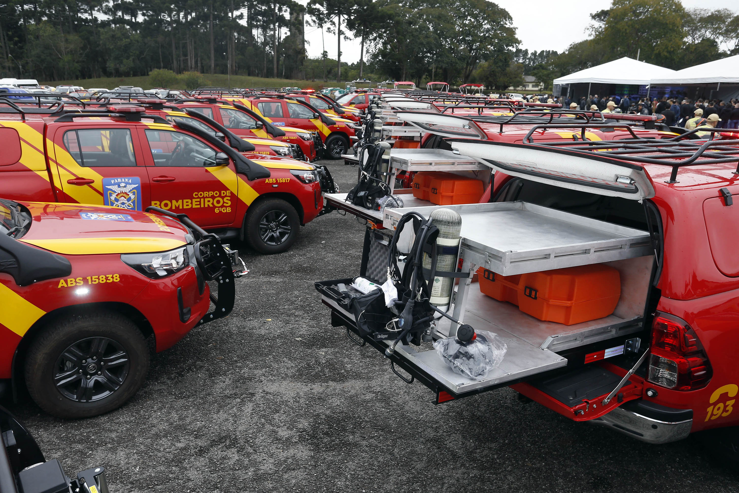 Paranaguá recebe novas viaturas para o Corpo de Bombeiros com apoio do Governo do Estado