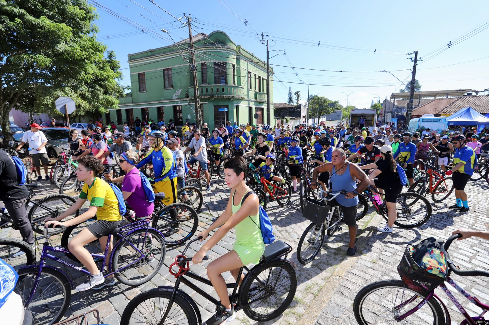 Paranaguá promove pedalada consciente com prêmios e diversão